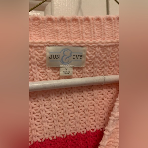 Jun & Ivy pink shades sweater - Picture 3 of 4